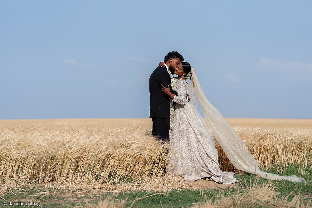 Niveththika +Ananthan