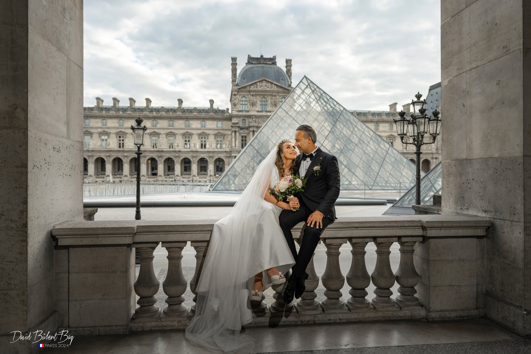 Séance photo mariage Paris Pont Alexandre III